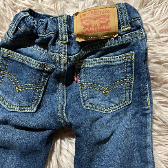 Levi’s Boys Jeans - Picture 2 of 3